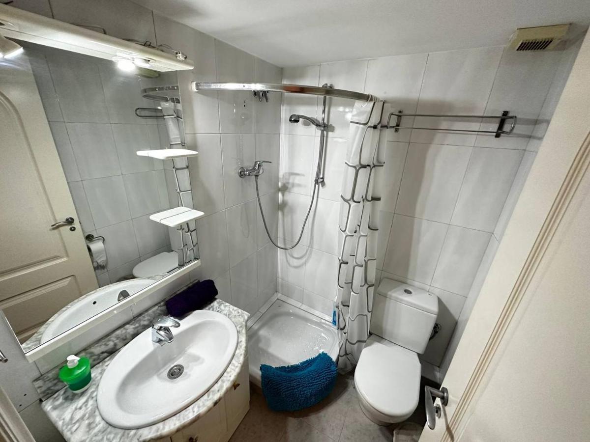 Rooms Calabria Barcelona Ngoại thất bức ảnh